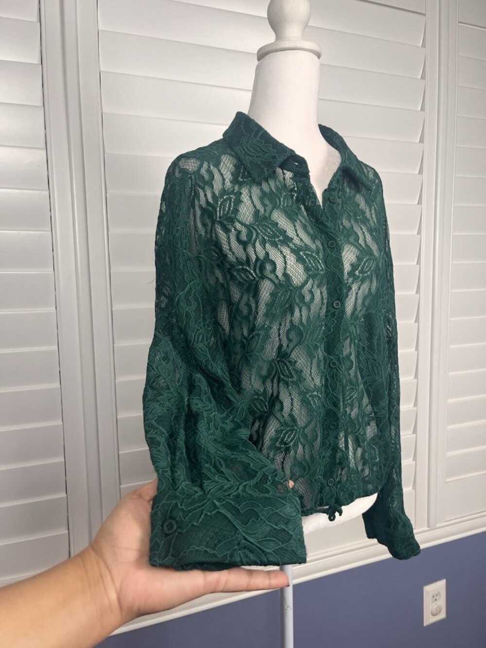 Adrianna Papell Women’s Medium Emerald Green Floral Lace Button Front Blouse